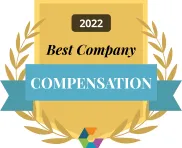 Insignia del premio Comparably a la mejor empresa para compensación 2022