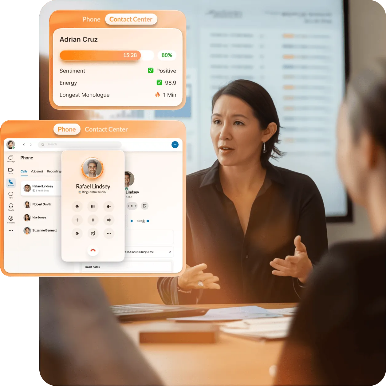 Eine Kundin nutzt ihren Laptop; auf einer Einblendung ist die Funktion zu sehen, mit der der Ton einer Nachricht mithilfe des AI Writers in RingCentral geändert werden kann.