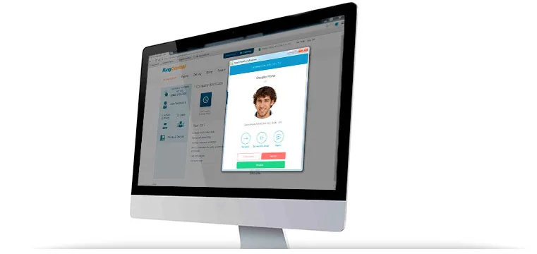 Image d'un bureau affichant la plateforme RingCentral en cours d'utilisation